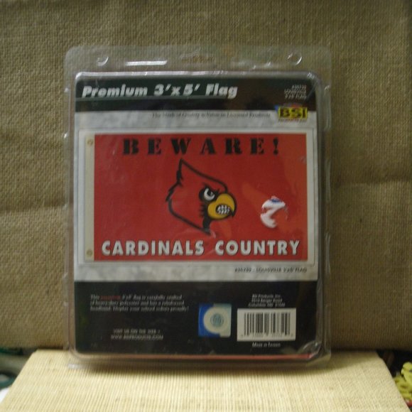 Cardinals 3x5 University of Louisville College Flag - Picture 8 of 9